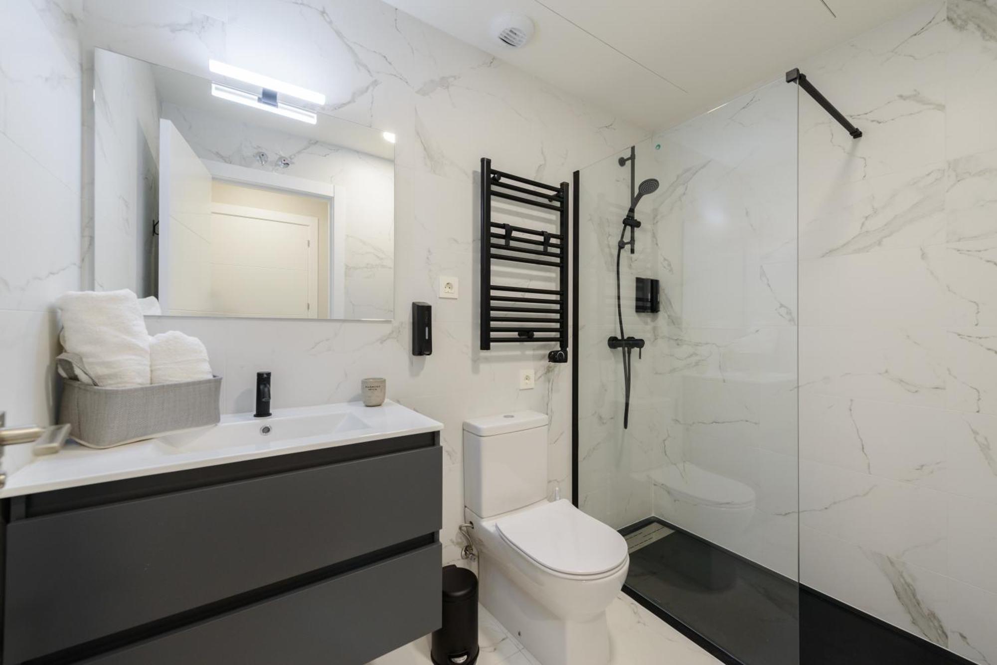 Torrejon Suites Torrejón de Ardoz Esterno foto