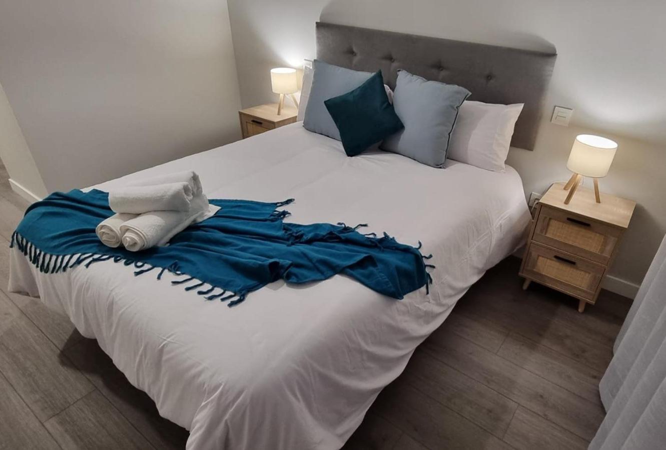 Torrejon Suites Torrejón de Ardoz Esterno foto
